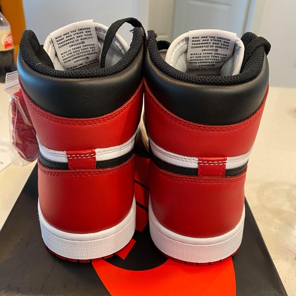 Jordan Black Toe 1’s 2016 - Picture 3 of 7